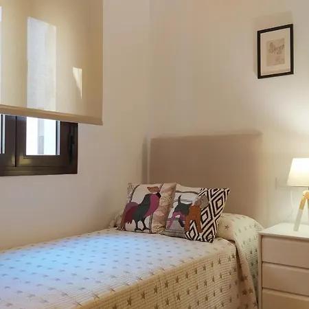 Sherryflat Santillana - Parking Διαμέρισμα *